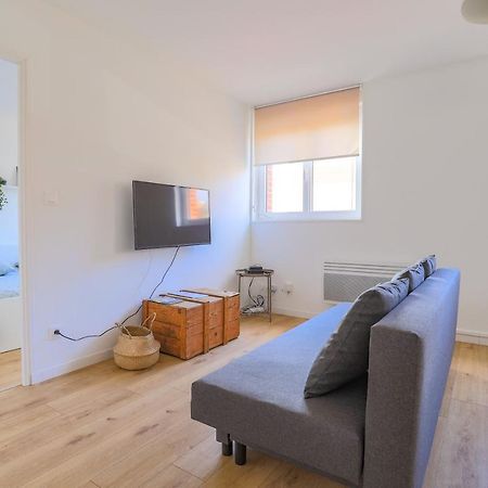 Appartement Familial - Avec Parking Prive Gratuit Arras Exterior foto